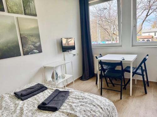 Studio Apartment with Parking & Fitness Room