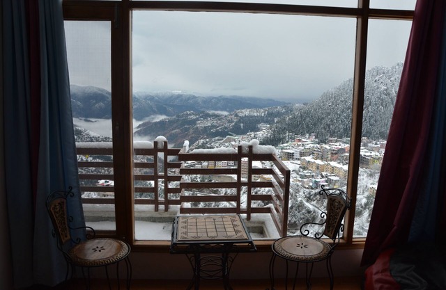 Studio apartment with stunning views