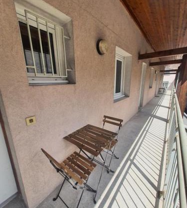 Studio au calme Espace extérieur Parking gratuit dans la rue