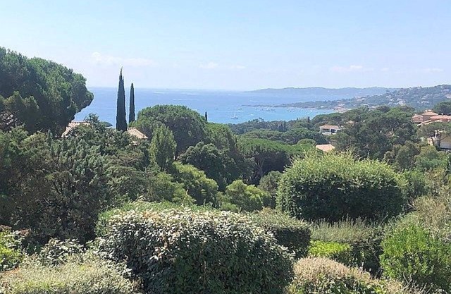 Studio Cabin Exceptional Sea View South facing7 nights minimum.
