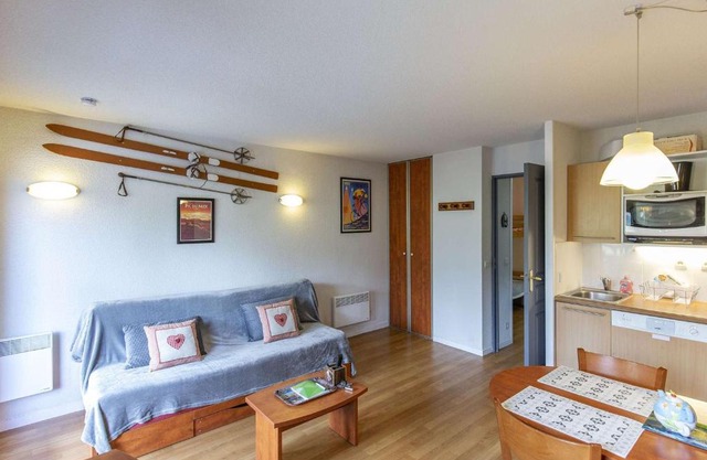 Studio cabine 4 pers avec terrasse, piscine couverte et salle de fitness, proche pistes et remontées - FR-1-404-339