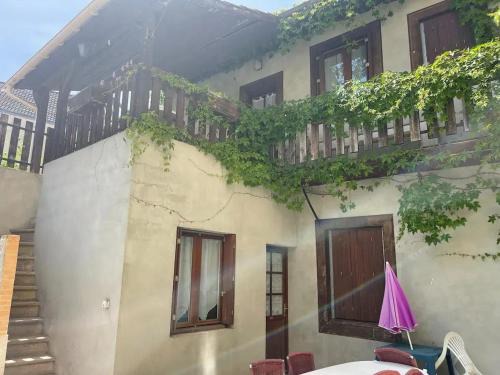 Studio confortable à Néris-les-Bains - 18 m² + Balcon