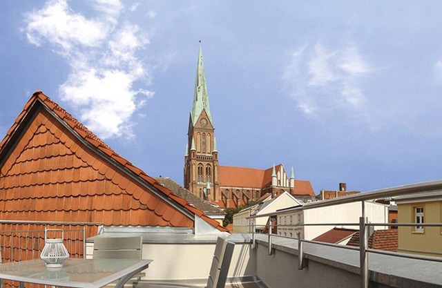 Studio-Deluxe-Private Bathroom-Landmark view