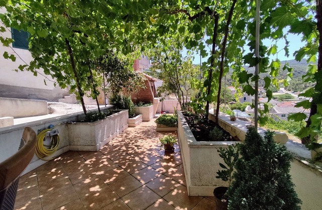Studio flat with air-conditioning Povlja, Brač (AS-5644-a)