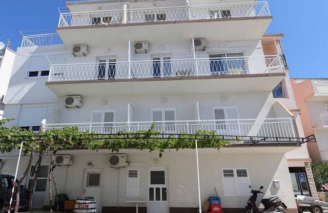 Studio flat with balcony and sea view Živogošće - Blato, Makarska (AS-22253-b)