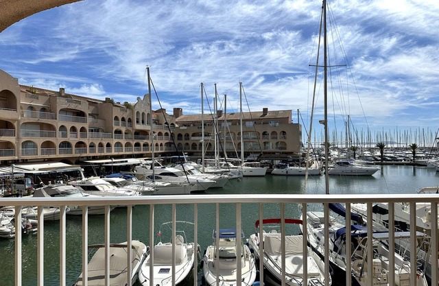 Studio for 4 people with sea view - Hyères Port