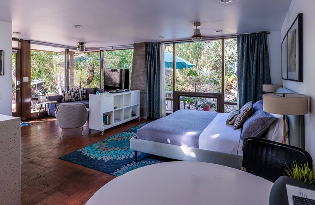 Studio Guesthouse In Resort Setting