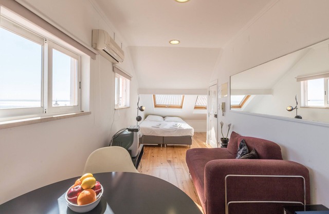 Studio in Alfama with river view - TTL99