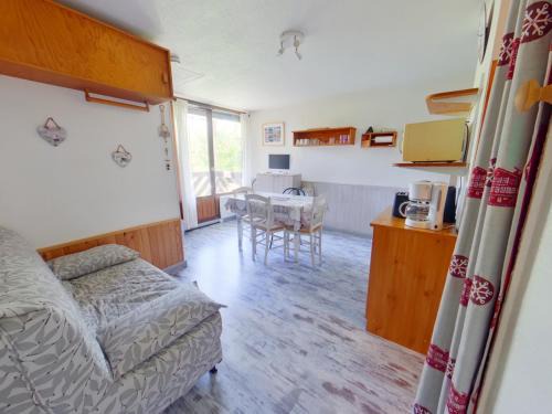 Studio lumineux avec loggia et parking aux Rousses - FR-1-834-3