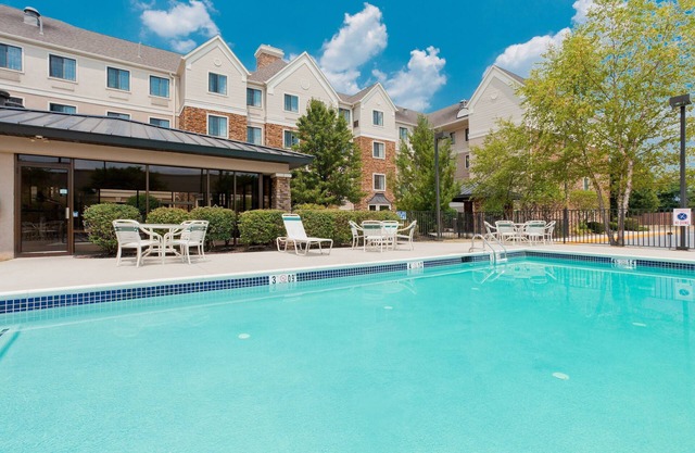 Studio Near ABE with FREE 24h Airport Shuttle | Shared Hot Tub Access