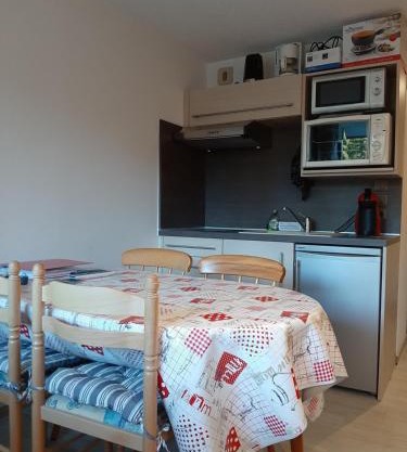 Studio rénové, calme avec Terrasse S-O, prestations de qualité - Résidence Les Adraits
