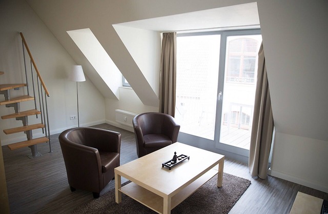 Studio-Superior-Private Bathroom-Balcony