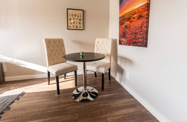 Studio w/Great Location Near Highway DT- H