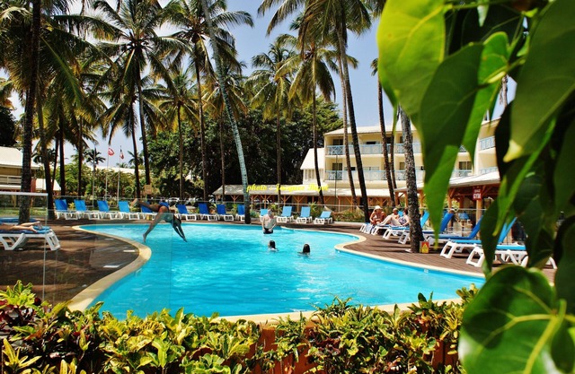 Studio with pool Residence MARINA DU CARAYOU