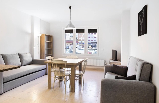 Studio with Views. 300 mtrs from slopes. PAS DE LA CASA. 32