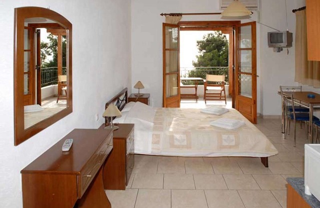 Studios and Apartments in Milina Pelion