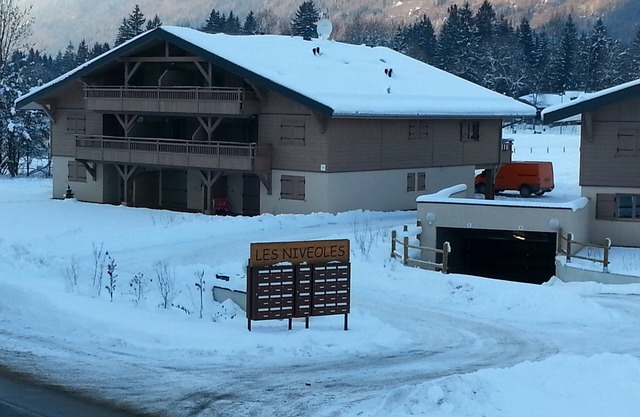 Stunning 3 bedroom loft style apartment sleeping 6 to 8 people in great comfort.