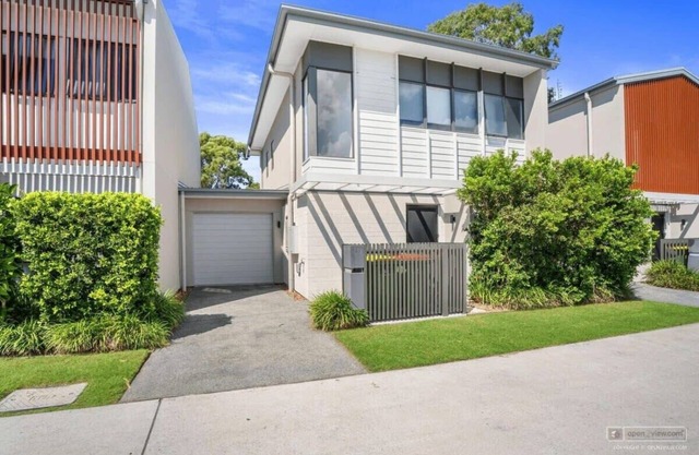 Stunning 3BR in Serene Loc, Varied Amenities, BBQ