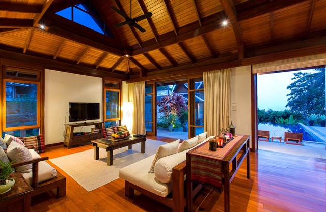 Stunning 4 Bedroom Villa, Surin Beach, Phuket