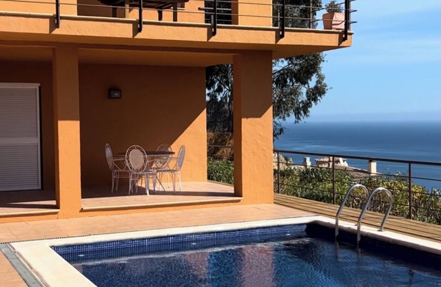 Stunning 5 Bedroom house in Begur: Breathtaking sea views with a fantastic pool