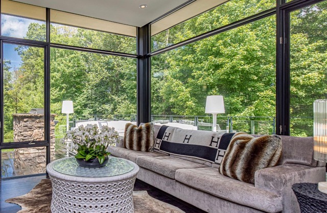 Stunning 6 bed 5 bath estate on 65 acres with Pool, Hot Tub and Tennis Court!