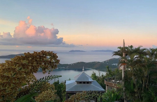 Stunning 8 Bedroom Estate with 2 Hot Tubs, Pool and Daily Maid Service