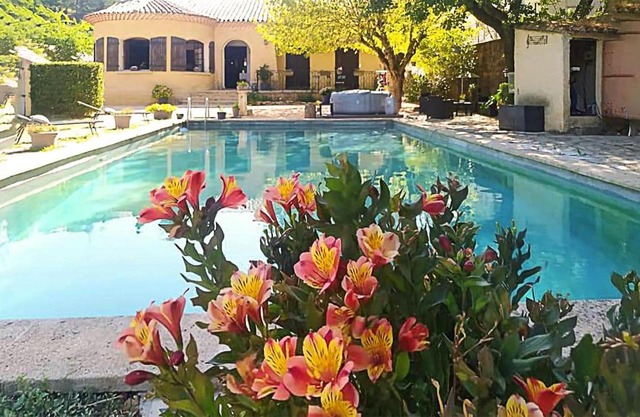 Stunning Apartment In Mornas With Wifi