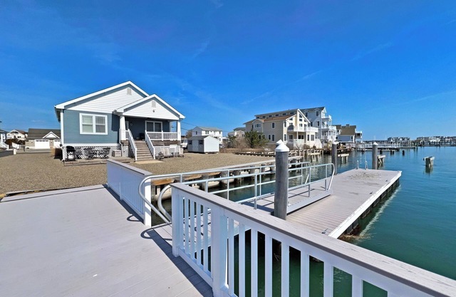 Stunning Bayfront Home with a Boat Slip in Prime location near Avalon!