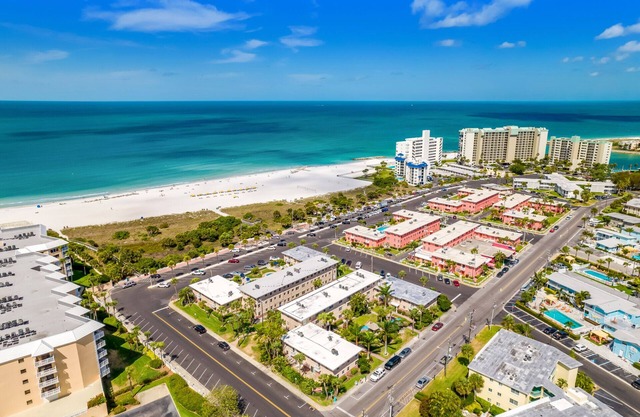 Stunning Beach Condo w/Coastal Flair ~ Beachside/Poolside - 1 BR/Ground Floor!