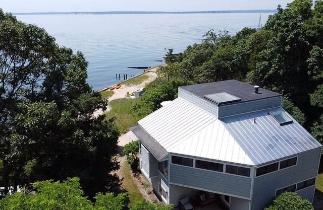 Stunning Beachfront Home ~ 5BR/3BA Family Friendly