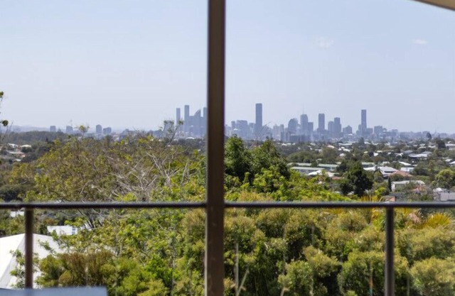 Stunning CityView 5BR w/Balcony near Malls/Uni/CBD