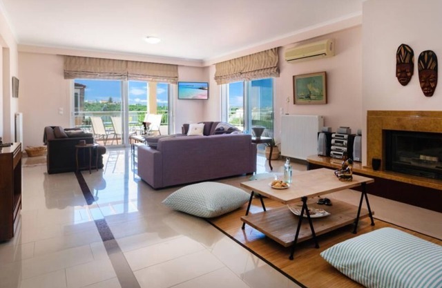 Stunning Comfortable Family House in Chania