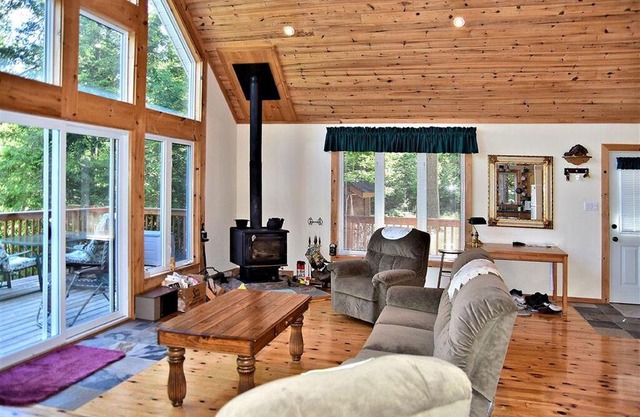 Stunning Cottage on a Very Private Lake