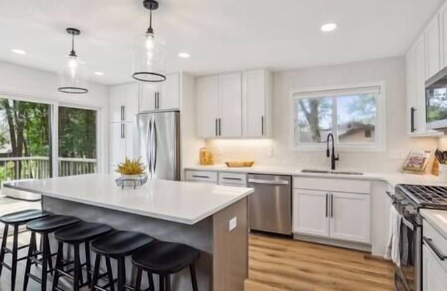 Stunning Fully Renovated Stillwater 4bed/2bath
