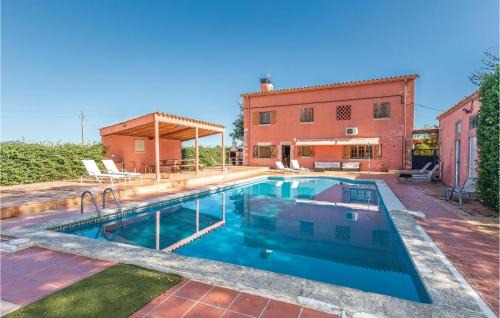 Stunning Home In Riudellots