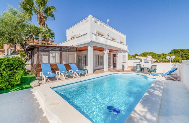 Stunning home in Alcanar with WiFi
