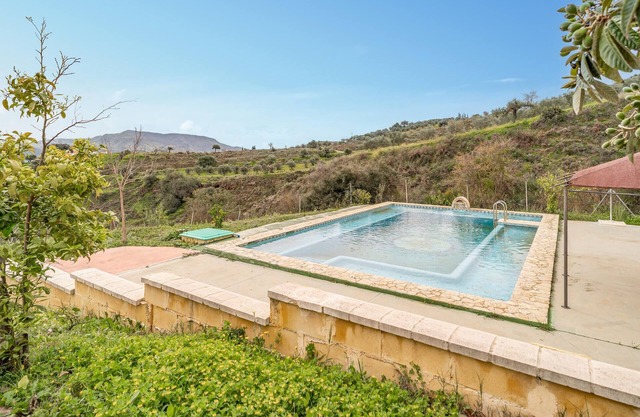 Stunning home in álora with WiFi