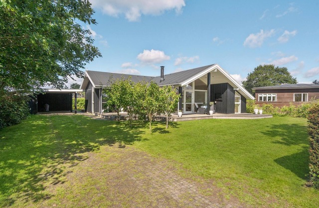 Stunning home in Børkop
