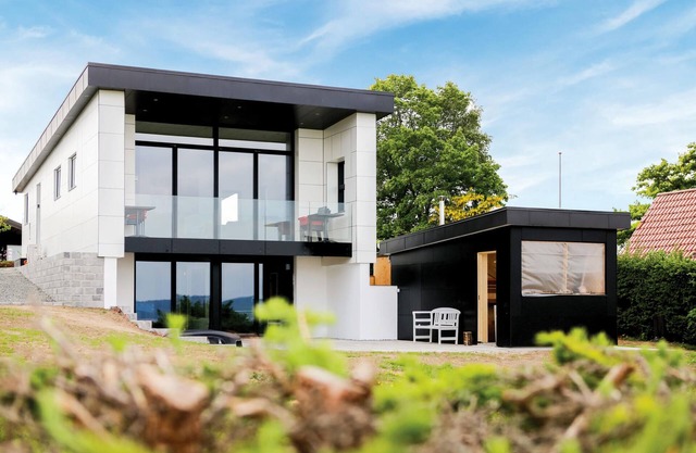 Stunning home in Børkop with WiFi