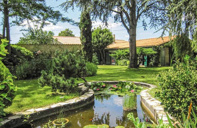 Stunning Home In Cézac