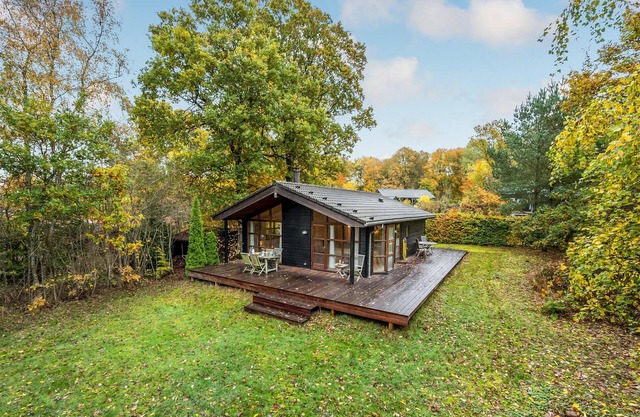 Stunning home in Fårvang with WiFi