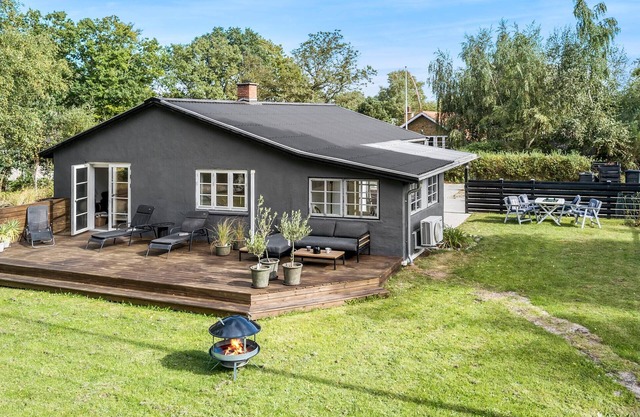 Stunning home in Gørlev with WiFi