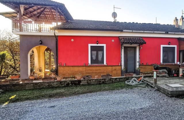 Stunning home in Sessa Cilento