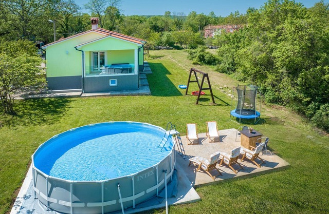 Stunning home in Krsan with kitchen