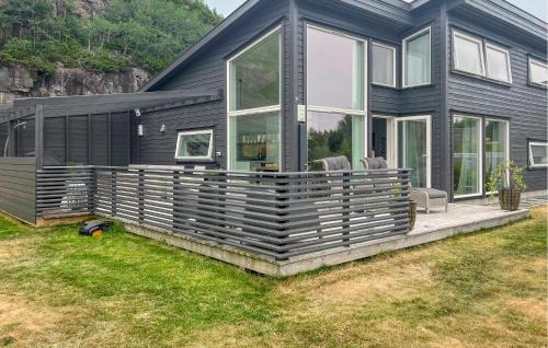 Stunning Home In Lindesnes With Wifi