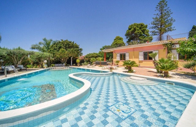 Stunning home in Menfi AG