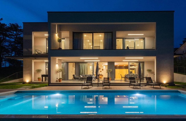 Stunning home in Nedescina with WiFi
