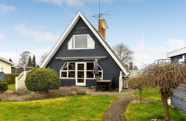 Stunning home in Otterup with WiFi