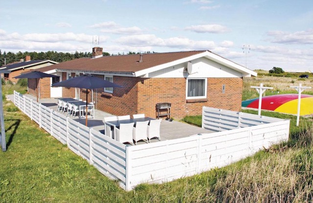 Stunning Home In Ringkøbing With Sauna