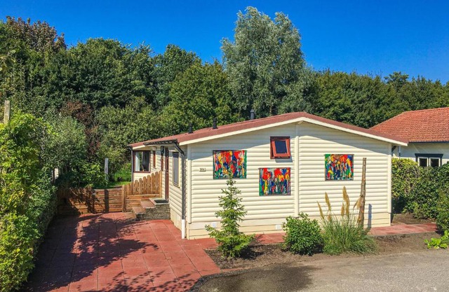 Stunning Home In Sint-Annaland
